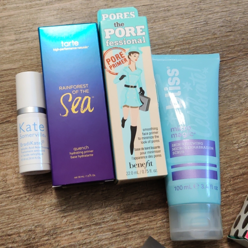 PRESTIGE BRAND SKINCARE/MAKEUP, Free BAG